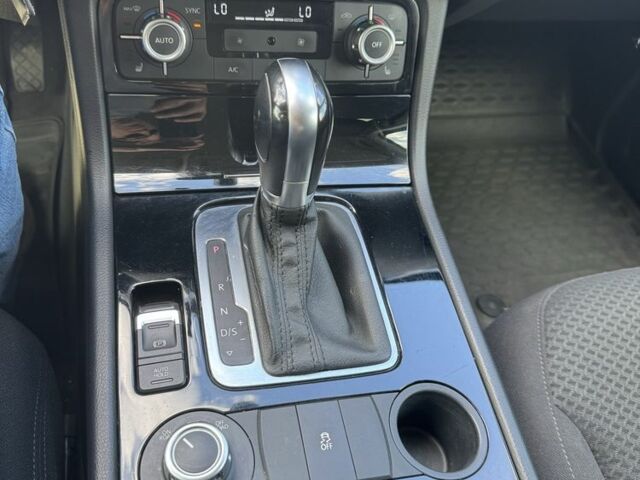 Черный Фольксваген Туарег, объемом двигателя 3 л и пробегом 195 тыс. км за 20950 $, фото 14 на Automoto.ua