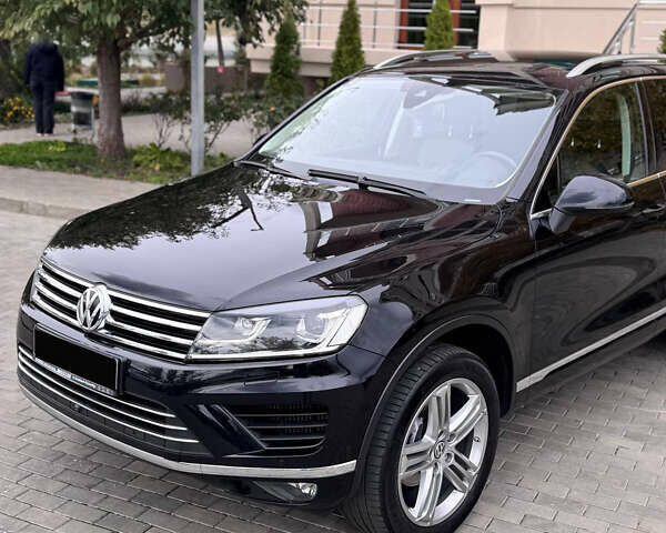 Черный Фольксваген Туарег, объемом двигателя 2.97 л и пробегом 210 тыс. км за 24999 $, фото 2 на Automoto.ua