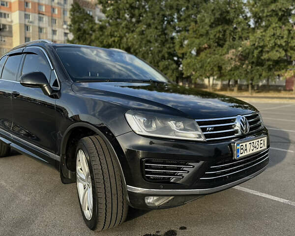 Черный Фольксваген Туарег, объемом двигателя 3 л и пробегом 250 тыс. км за 25000 $, фото 4 на Automoto.ua