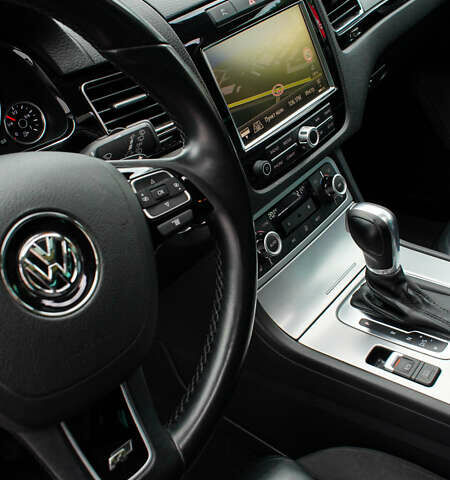 Черный Фольксваген Туарег, объемом двигателя 3 л и пробегом 236 тыс. км за 24999 $, фото 20 на Automoto.ua