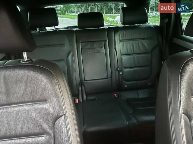 Черный Фольксваген Туарег, объемом двигателя 3 л и пробегом 221 тыс. км за 24516 $, фото 3 на Automoto.ua