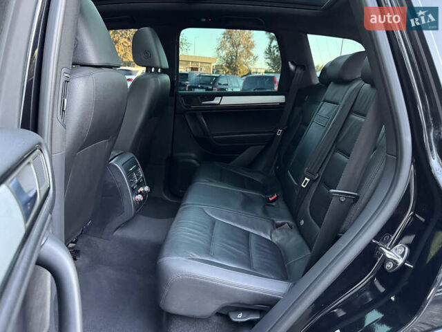 Черный Фольксваген Туарег, объемом двигателя 2.97 л и пробегом 268 тыс. км за 20990 $, фото 13 на Automoto.ua