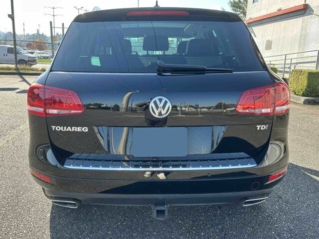 Чорний Фольксваген Туарег, об'ємом двигуна 3 л та пробігом 86 тис. км за 22000 $, фото 6 на Automoto.ua