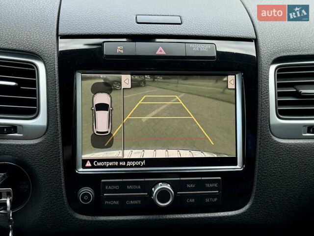 Черный Фольксваген Туарег, объемом двигателя 2.97 л и пробегом 150 тыс. км за 28500 $, фото 34 на Automoto.ua