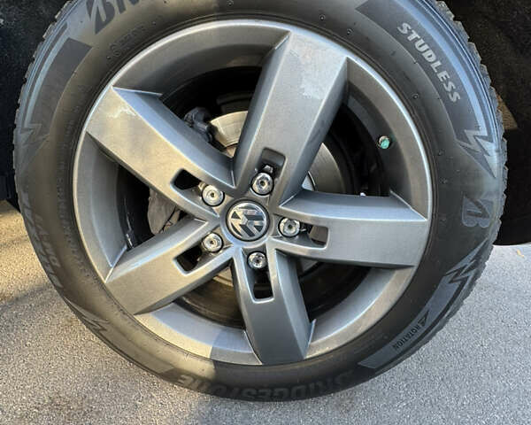 Чорний Фольксваген Туарег, об'ємом двигуна 2.97 л та пробігом 178 тис. км за 22000 $, фото 36 на Automoto.ua