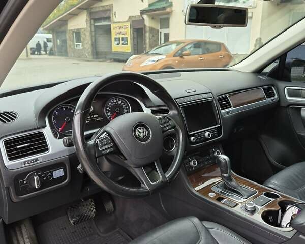 Черный Фольксваген Туарег, объемом двигателя 3 л и пробегом 330 тыс. км за 19999 $, фото 16 на Automoto.ua