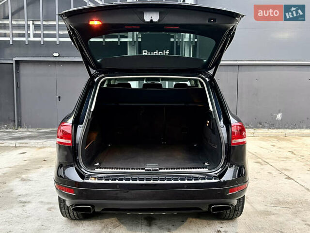 Черный Фольксваген Туарег, объемом двигателя 3 л и пробегом 245 тыс. км за 19500 $, фото 46 на Automoto.ua