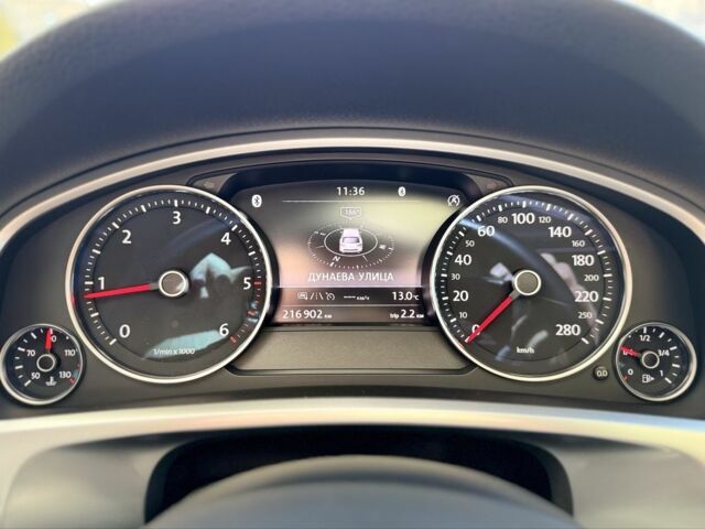 Черный Фольксваген Туарег, объемом двигателя 3 л и пробегом 216 тыс. км за 27400 $, фото 21 на Automoto.ua