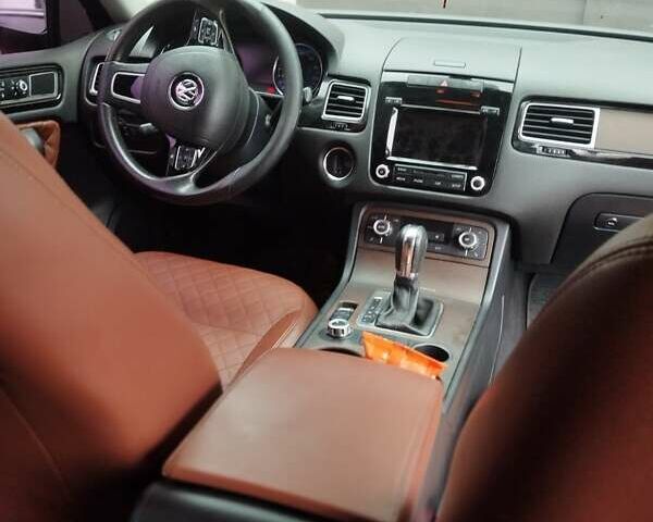 Чорний Фольксваген Туарег, об'ємом двигуна 2.97 л та пробігом 259 тис. км за 16800 $, фото 7 на Automoto.ua