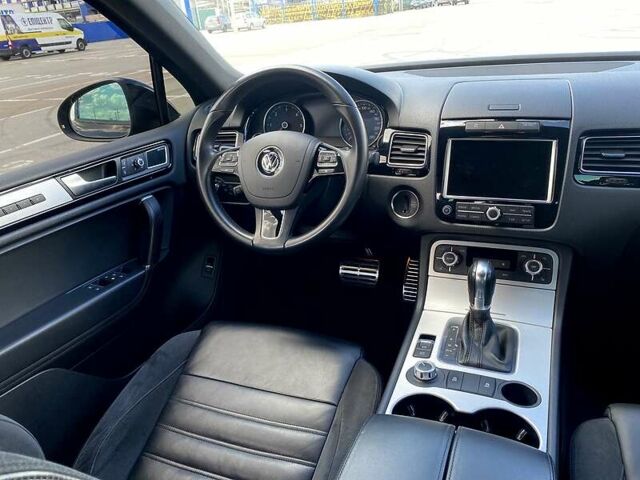 Черный Фольксваген Туарег, объемом двигателя 3 л и пробегом 223 тыс. км за 25500 $, фото 37 на Automoto.ua