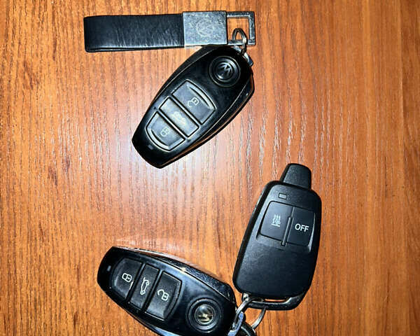 Черный Фольксваген Туарег, объемом двигателя 2.97 л и пробегом 183 тыс. км за 26500 $, фото 23 на Automoto.ua