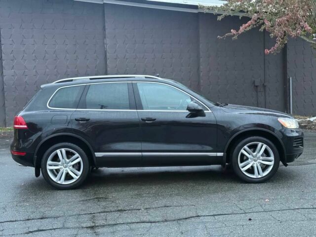 Черный Фольксваген Туарег, объемом двигателя 3 л и пробегом 87 тыс. км за 14600 $, фото 6 на Automoto.ua