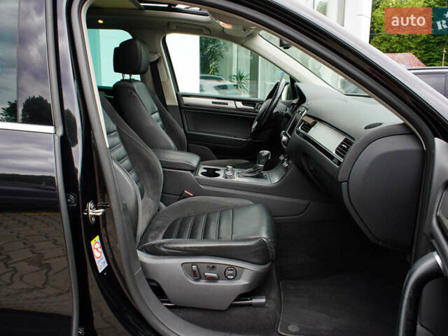 Черный Фольксваген Туарег, объемом двигателя 3 л и пробегом 236 тыс. км за 24999 $, фото 33 на Automoto.ua