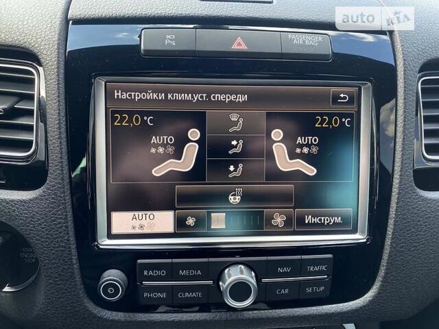 Черный Фольксваген Туарег, объемом двигателя 3 л и пробегом 223 тыс. км за 25500 $, фото 59 на Automoto.ua