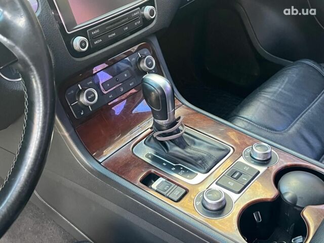 Черный Фольксваген Туарег, объемом двигателя 3 л и пробегом 374 тыс. км за 19990 $, фото 36 на Automoto.ua