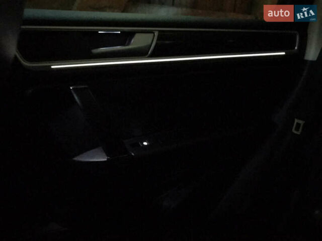 Черный Фольксваген Туарег, объемом двигателя 3 л и пробегом 208 тыс. км за 30500 $, фото 50 на Automoto.ua