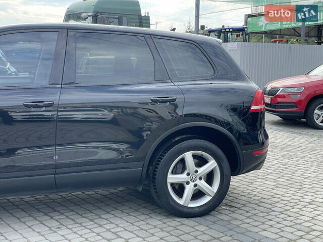 Черный Фольксваген Туарег, объемом двигателя 2.97 л и пробегом 249 тыс. км за 22500 $, фото 6 на Automoto.ua