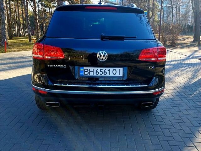 Чорний Фольксваген Туарег, об'ємом двигуна 3 л та пробігом 172 тис. км за 30999 $, фото 2 на Automoto.ua