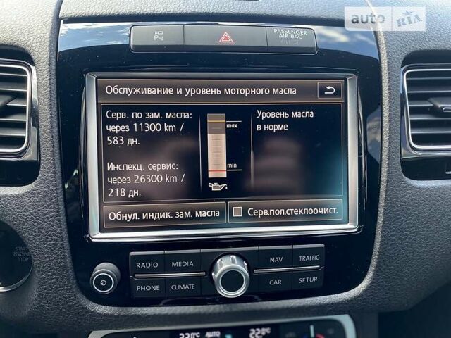 Черный Фольксваген Туарег, объемом двигателя 3 л и пробегом 223 тыс. км за 25500 $, фото 57 на Automoto.ua