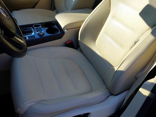 Чорний Фольксваген Туарег, об'ємом двигуна 3 л та пробігом 172 тис. км за 30999 $, фото 11 на Automoto.ua