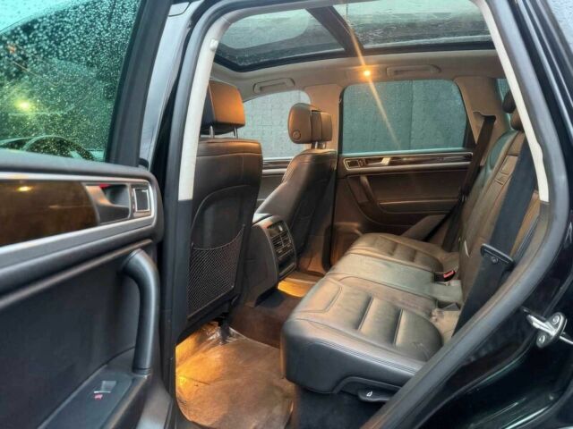 Черный Фольксваген Туарег, объемом двигателя 3 л и пробегом 87 тыс. км за 14600 $, фото 11 на Automoto.ua