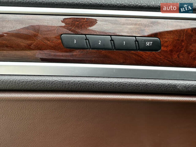 Черный Фольксваген Туарег, объемом двигателя 3 л и пробегом 360 тыс. км за 16200 $, фото 26 на Automoto.ua