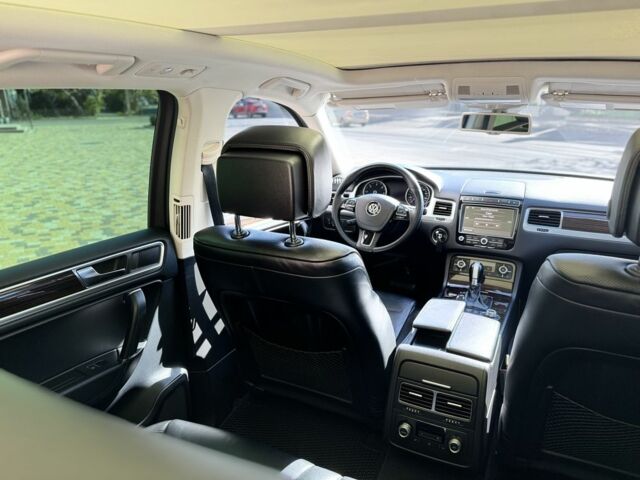 Черный Фольксваген Туарег, объемом двигателя 3 л и пробегом 216 тыс. км за 27400 $, фото 14 на Automoto.ua