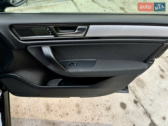 Черный Фольксваген Туарег, объемом двигателя 3 л и пробегом 245 тыс. км за 19500 $, фото 38 на Automoto.ua