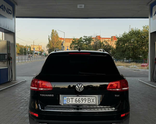 Чорний Фольксваген Туарег, об'ємом двигуна 2.97 л та пробігом 400 тис. км за 19300 $, фото 4 на Automoto.ua