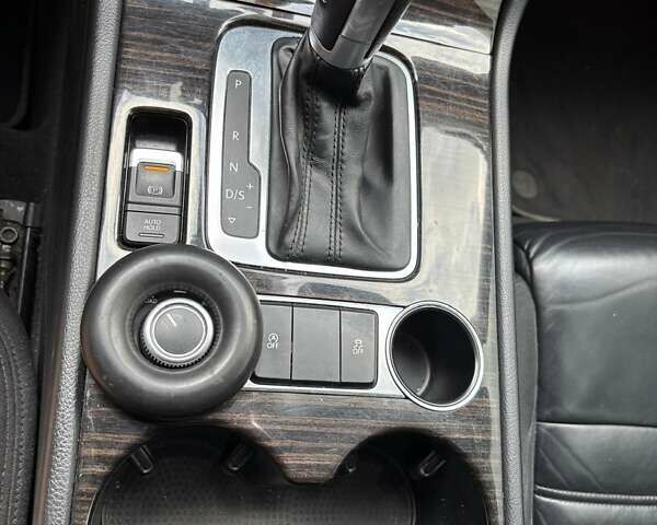 Чорний Фольксваген Туарег, об'ємом двигуна 2.97 л та пробігом 220 тис. км за 24500 $, фото 53 на Automoto.ua