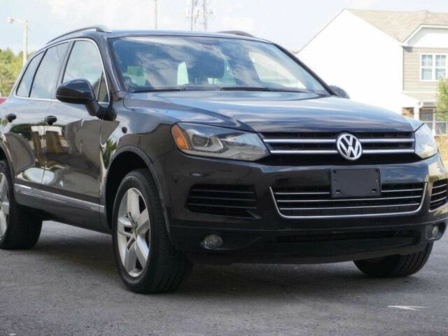 Чорний Фольксваген Туарег, об'ємом двигуна 3.6 л та пробігом 86 тис. км за 10000 $, фото 2 на Automoto.ua