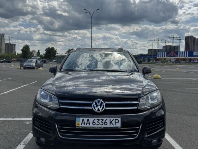 Черный Фольксваген Туарег, объемом двигателя 3 л и пробегом 195 тыс. км за 20950 $, фото 1 на Automoto.ua