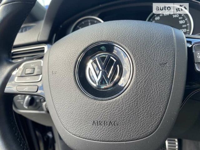 Черный Фольксваген Туарег, объемом двигателя 3 л и пробегом 223 тыс. км за 25500 $, фото 52 на Automoto.ua