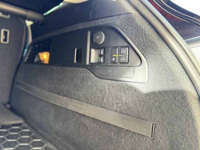 Черный Фольксваген Туарег, объемом двигателя 3 л и пробегом 216 тыс. км за 27400 $, фото 22 на Automoto.ua