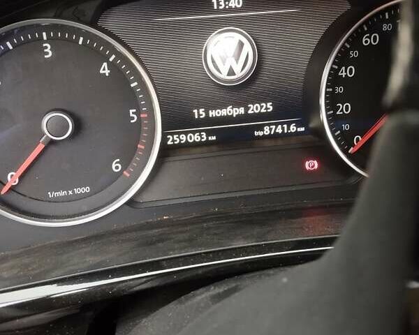 Чорний Фольксваген Туарег, об'ємом двигуна 2.97 л та пробігом 259 тис. км за 16800 $, фото 6 на Automoto.ua