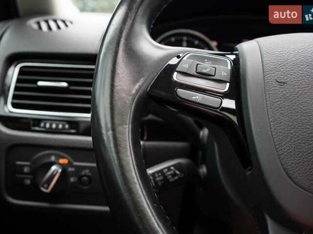 Черный Фольксваген Туарег, объемом двигателя 3 л и пробегом 236 тыс. км за 24999 $, фото 19 на Automoto.ua