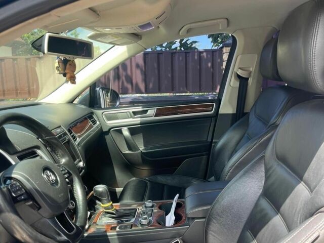 Чорний Фольксваген Туарег, об'ємом двигуна 3 л та пробігом 370 тис. км за 19500 $, фото 14 на Automoto.ua