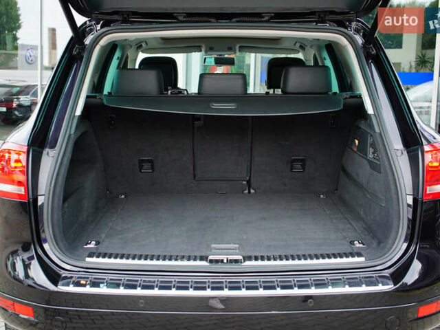 Черный Фольксваген Туарег, объемом двигателя 3 л и пробегом 236 тыс. км за 24999 $, фото 48 на Automoto.ua