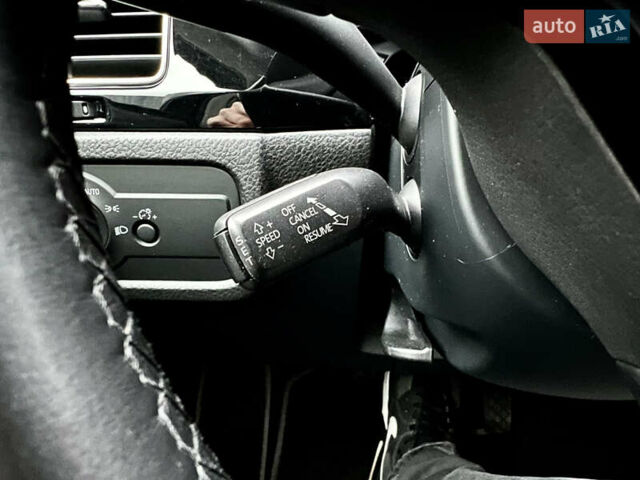 Черный Фольксваген Туарег, объемом двигателя 3 л и пробегом 245 тыс. км за 19500 $, фото 19 на Automoto.ua