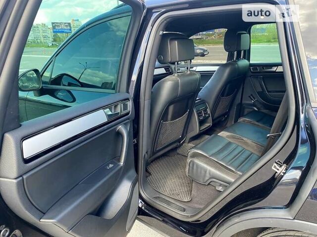 Черный Фольксваген Туарег, объемом двигателя 3 л и пробегом 223 тыс. км за 25500 $, фото 41 на Automoto.ua