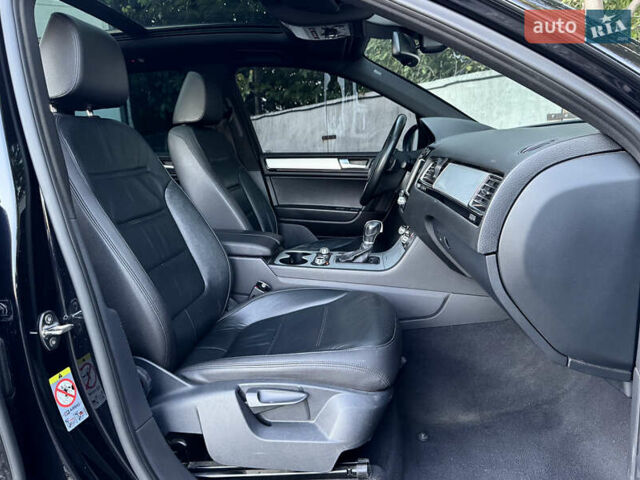 Черный Фольксваген Туарег, объемом двигателя 2.97 л и пробегом 268 тыс. км за 20990 $, фото 15 на Automoto.ua