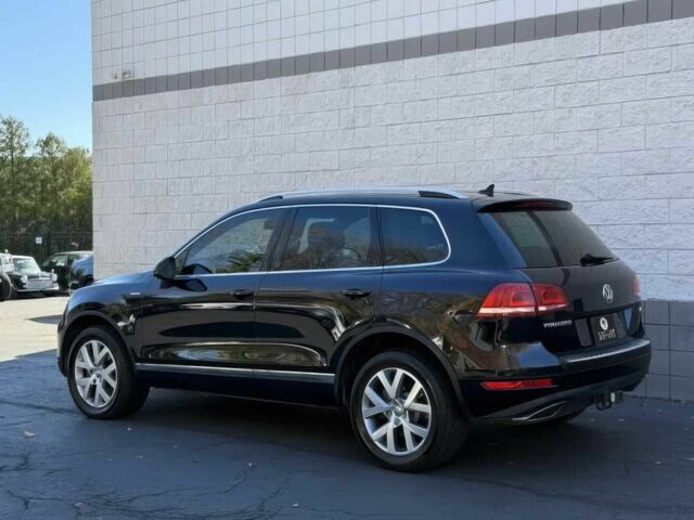 Чорний Фольксваген Туарег, об'ємом двигуна 3 л та пробігом 84 тис. км за 3300 $, фото 3 на Automoto.ua