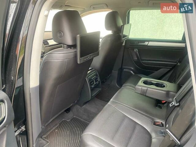 Чорний Фольксваген Туарег, об'ємом двигуна 2.97 л та пробігом 381 тис. км за 19600 $, фото 6 на Automoto.ua