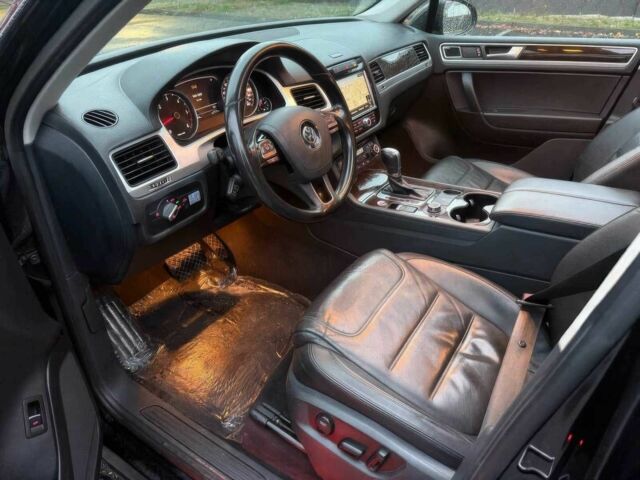 Черный Фольксваген Туарег, объемом двигателя 3 л и пробегом 87 тыс. км за 14600 $, фото 8 на Automoto.ua