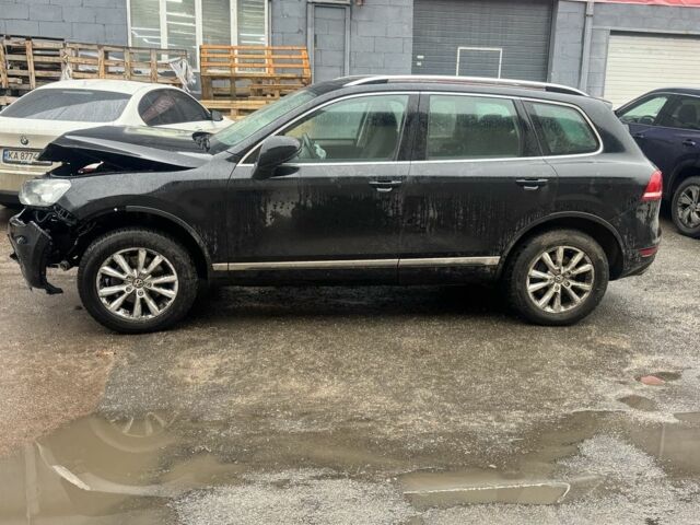 Чорний Фольксваген Туарег, об'ємом двигуна 0 л та пробігом 153 тис. км за 9200 $, фото 1 на Automoto.ua