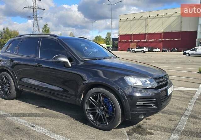 Черный Фольксваген Туарег, объемом двигателя 4.13 л и пробегом 335 тыс. км за 21500 $, фото 3 на Automoto.ua