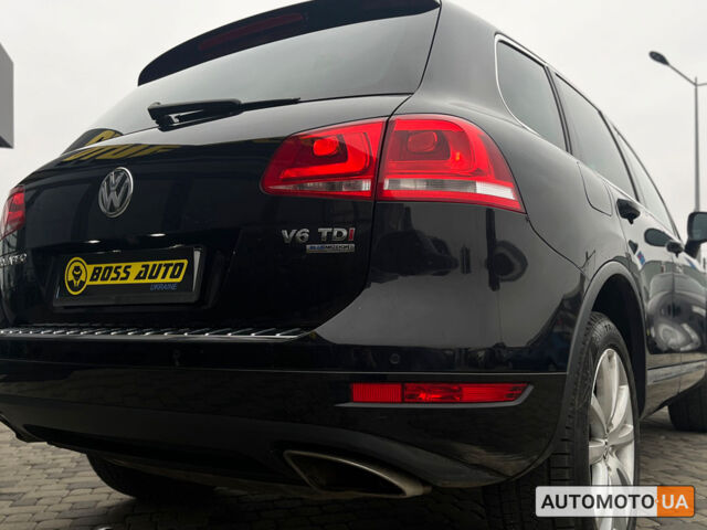 Чорний Фольксваген Туарег, об'ємом двигуна 3 л та пробігом 272 тис. км за 22990 $, фото 9 на Automoto.ua