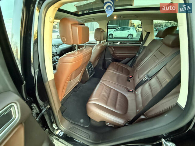 Чорний Фольксваген Туарег, об'ємом двигуна 2.97 л та пробігом 204 тис. км за 26999 $, фото 13 на Automoto.ua