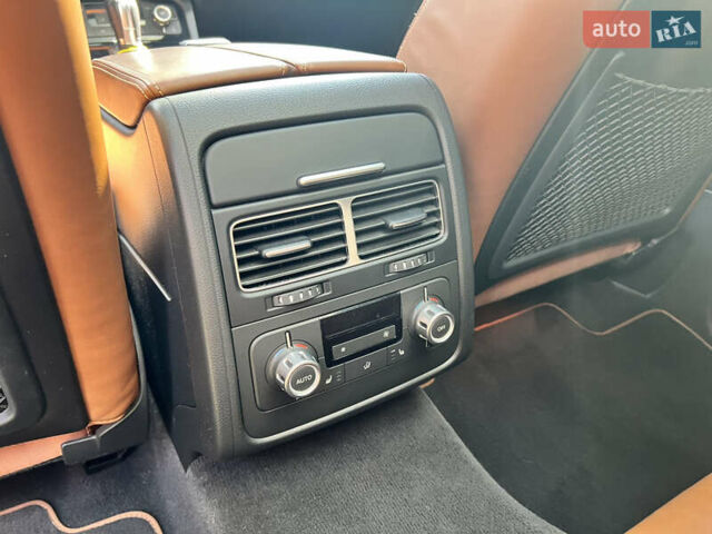 Черный Фольксваген Туарег, объемом двигателя 2.97 л и пробегом 183 тыс. км за 26500 $, фото 18 на Automoto.ua