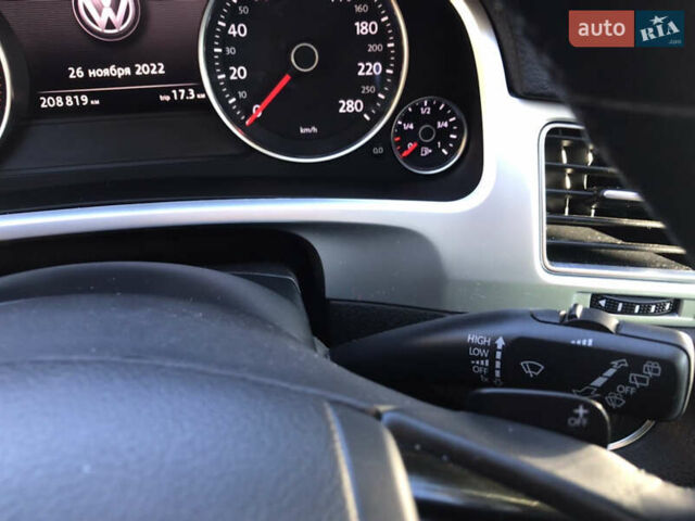 Черный Фольксваген Туарег, объемом двигателя 3 л и пробегом 208 тыс. км за 30500 $, фото 44 на Automoto.ua